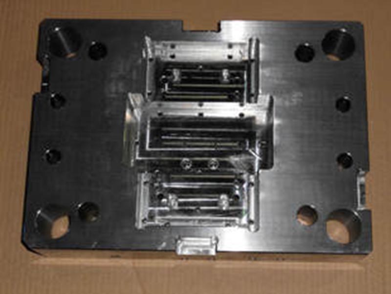 玉州精密塑料模-06